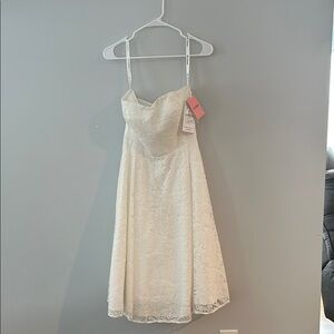 Elegant White Lace Dress